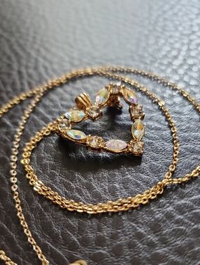 VTG Gold Plated Heart Pendant Necklace with Aurora Borealis Crystals